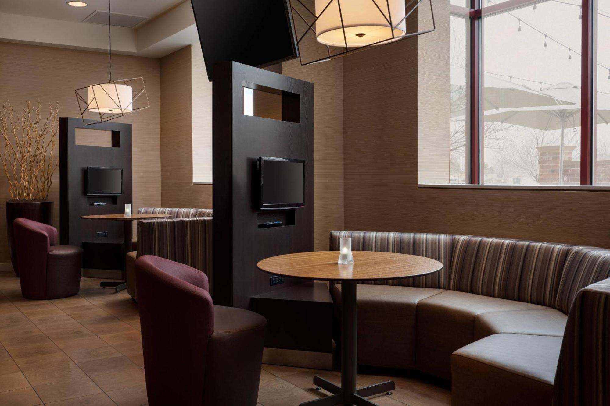 Courtyard By Marriott Denver Airport Εξωτερικό φωτογραφία