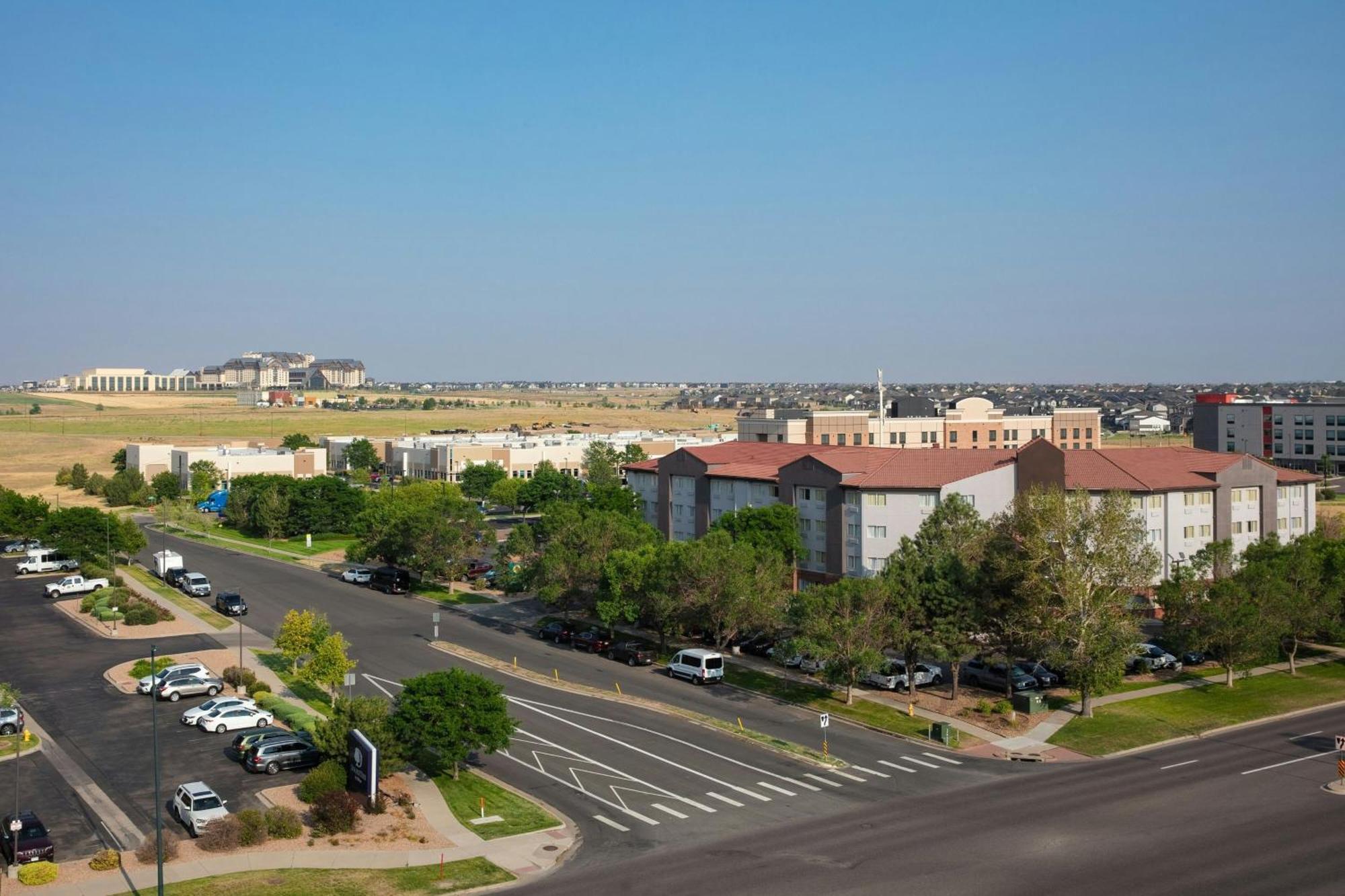 Courtyard By Marriott Denver Airport Εξωτερικό φωτογραφία